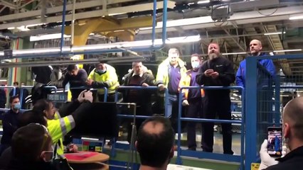 Comité de Empresa de Mercedes Benz: "No se puede hacer ni un vehículo más"