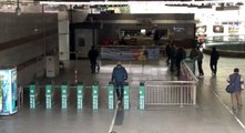 Yoğunluğuyla meşhur Mecidiyeköy metrobüs durağı, koronavirüs korkusundan boş kaldı