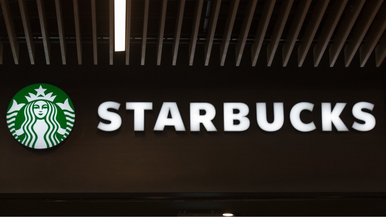 Starbucks Remove Seats From Busy Locations