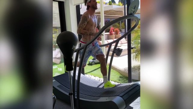 Cientos de futbolistas se han unido al reto del papel hiniégico