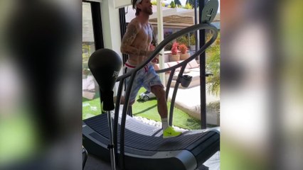 Cientos de futbolistas se han unido al reto del papel hiniégico