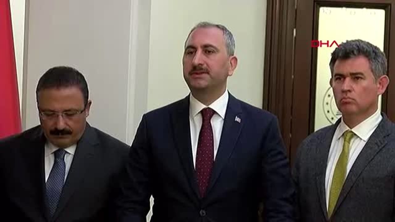 Ankara Adalet Bakanı Gül, koronavirüs tedbirlerinin genişletilmesi ile ilgili açıklamalarda...