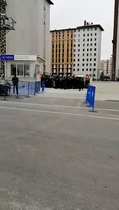 Konya'da Karantina altındaki Umrecilerden toplu firar girişimi