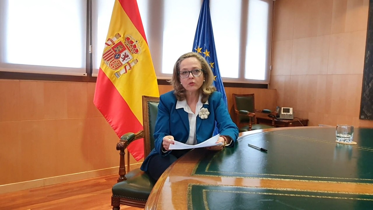 Calviño aboga por una respuesta "contundente" al impacto del coronavirus