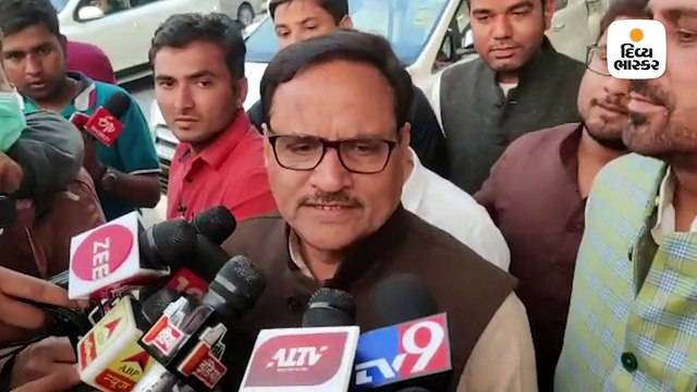 કોંગ્રેસના 62 ધારાસભ્યો જયપુરમાં, ભગવાન બારડ અને ધાનાણી પણ રવાના થયા