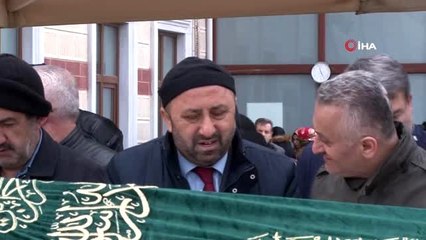 - Esra Elönü'nün babası Şaban Elönü son yolculuğuna uğurlandı