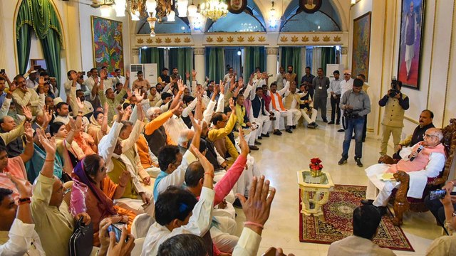 MP crisis: No floor test today, BJP leaders create ruckus