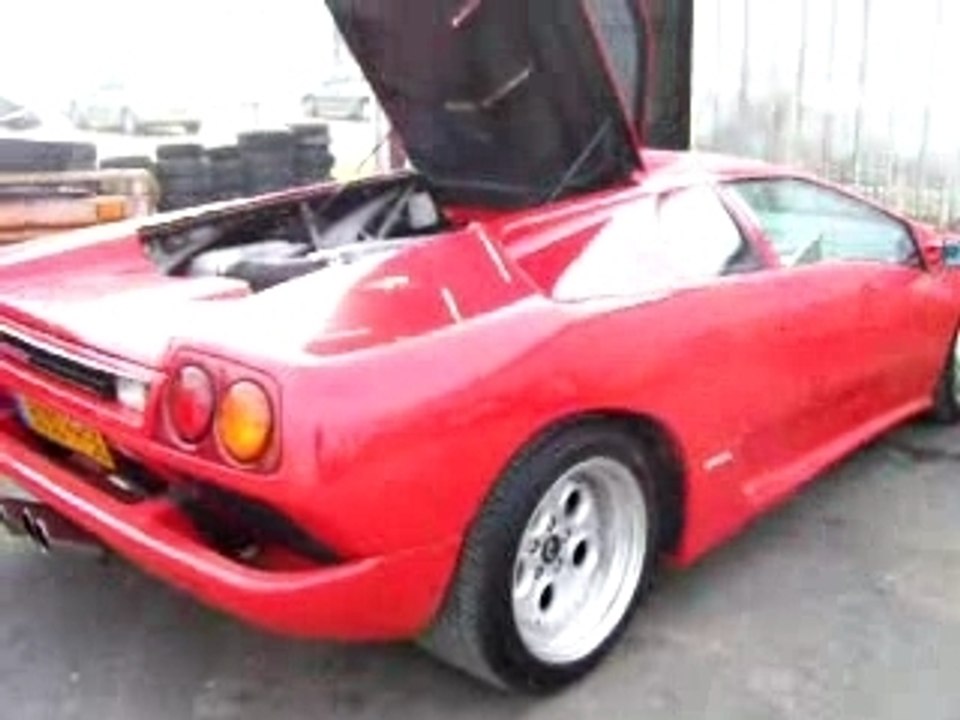 lamborghini diablo V12