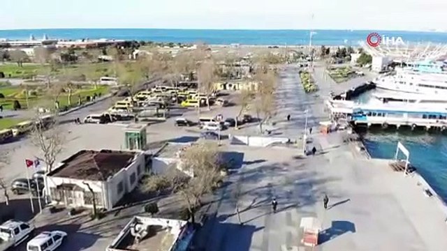 İstanbul'da Koronavirüs tedirginliği sokağa yansıdı; boş meydanlar havadan görüntülendi