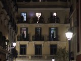 Homenaje en los  balcones de España