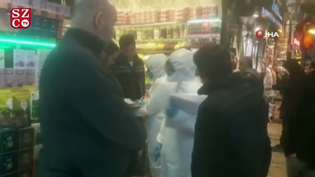 Sağlık Müdürlüğü ekipleri Kapalıçarşı esnafını sağlık kontrolünden geçiriyor