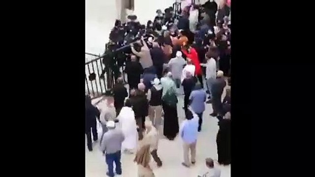 Koronavirüs | Karantinadan kaçmaya çalışan hacılar ile polis arasında arbede yaşandı