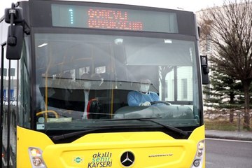 Umreden otobüsle habersiz gelen kafile, Ankara ve Konya'ya gönderildi