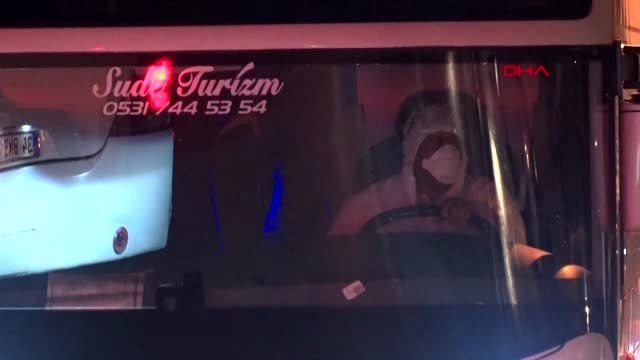 GÜNGÖREN'DEKİ KARANTİNA YURDUNA AVRUPA'DAN GELEN TÜRKLER GECE DE GETİRİLDİ