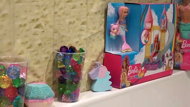 Sophia, Isabella e Alice - Tinkerbell a Fada Mágica concede seus Desejos - Diversão no Banho com Sereias Mágicas