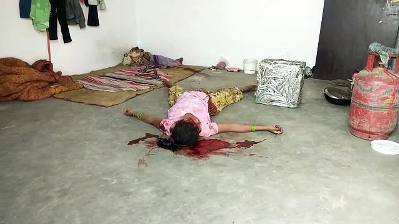 मथुराः महिला की लाश मिलने से फैली सनसनी, परिजनो...