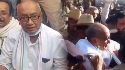 Digvijay Singh sits on a Dharana in Karnataka | MP | Oneindia Kannada
