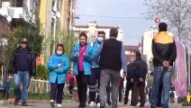 Vatandaşlar Koronavirüs Tedbirlerine Uymayarak Sokaklara Akın Etti
