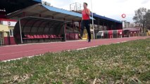 Olimpiyat barajını aşan 'en genç atlet' unvanı için koşuyor