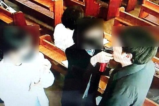 Dezenfekte etmeden kullanılan sprey başlığı yüzünden 50 kişiye koronavirüs bulaştı