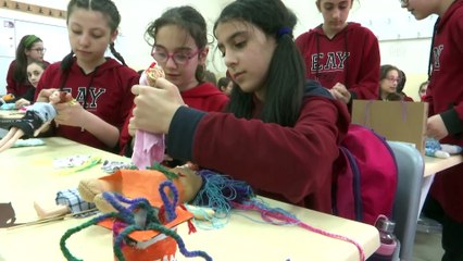 Eski kıyafetler öğrencilerin elinde bez bebek ve çantaya dönüşüyor - SAMSUN