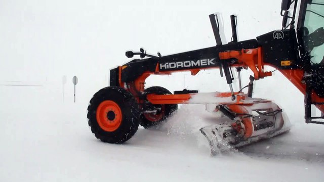 Doğu Anadolu'da kar yağışı aralıklarla devam ediyor - KARS