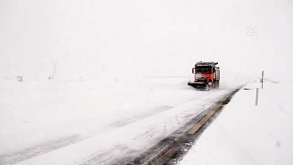 Doğu Anadolu'da kar yağışı aralıklarla devam ediyor