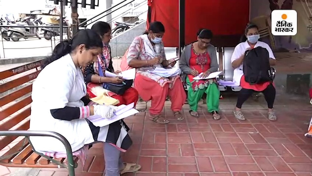 कोरोना मरीजों की पहचान के लिए 70 टीमें घर-घर जा...