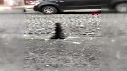 Mardin'de ceviz büyüklüğünde dolu yağdı