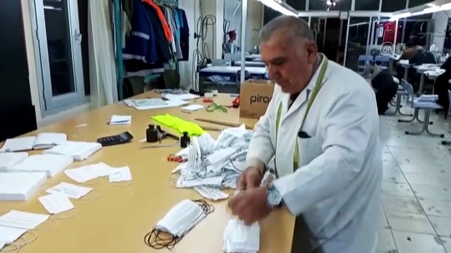Tarsus Belediyesi kadınların desteğiyle maske üretiyor - MERSİN