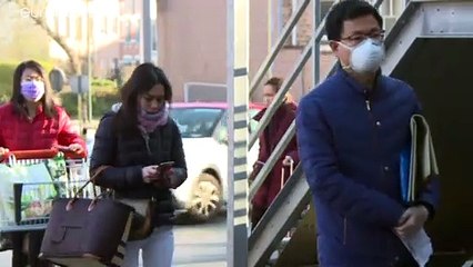 وباء كورونا: الحكومة البلجيكية تحجر على نفسها والناس يكتظون أمام المحلات التجارية