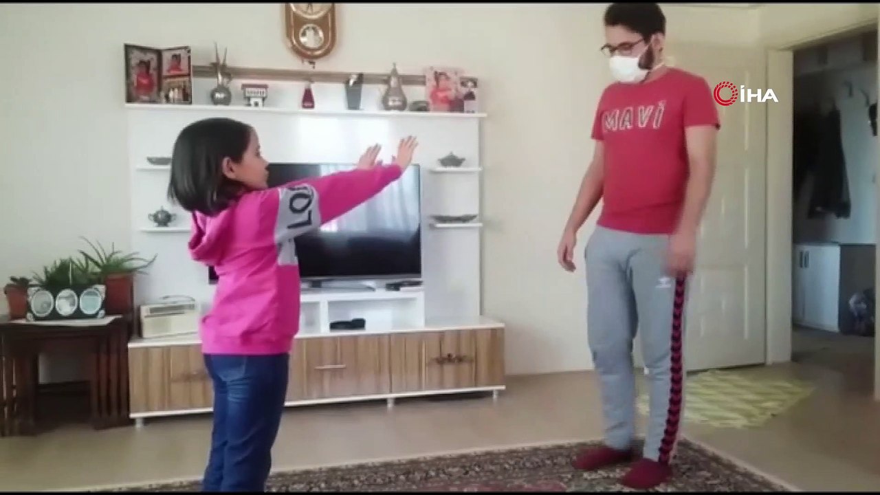 Domaniçli minikler çektiği videolar ile virüse karşı 14 kurala dikkat çekti