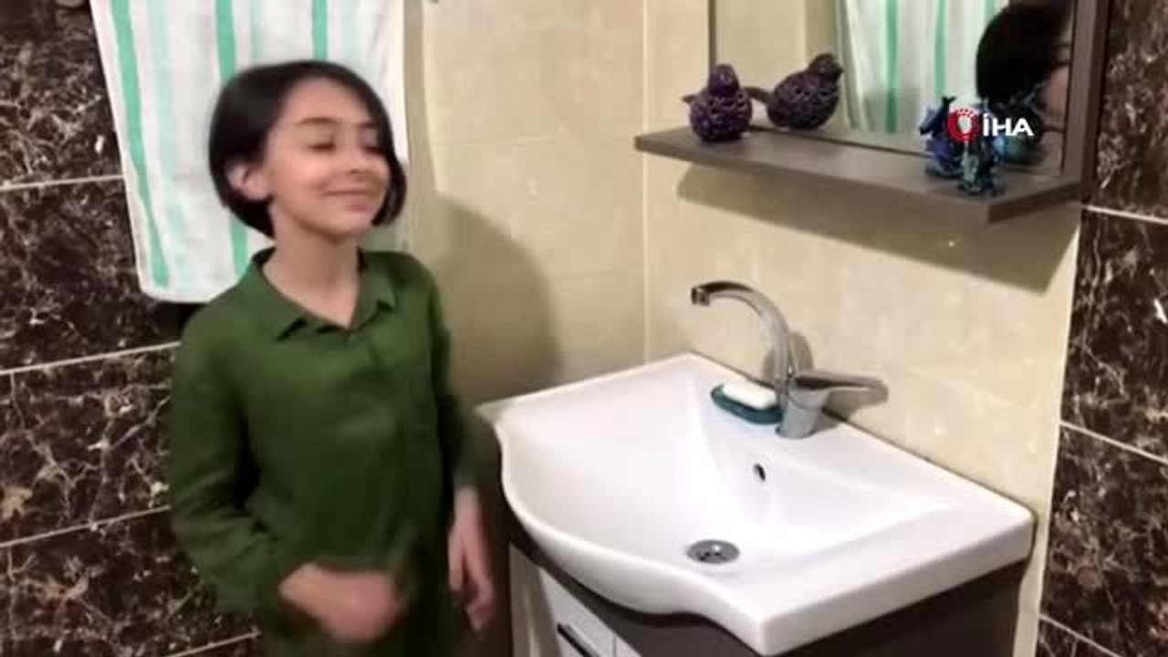 Domaniçli minikler çektiği videolar ile virüse karşı 14 kurala dikkat çekti