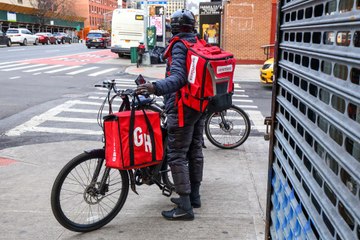 Ordering Delivery: How to Minimize Risk for You and Your Driver