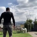 Football - Douglas Costa s’entraine avec son chien