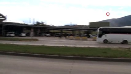 4 bin işçi "korona virüse" karşı termal kamerayla kontrol edilerek fabrikaya alınıyor