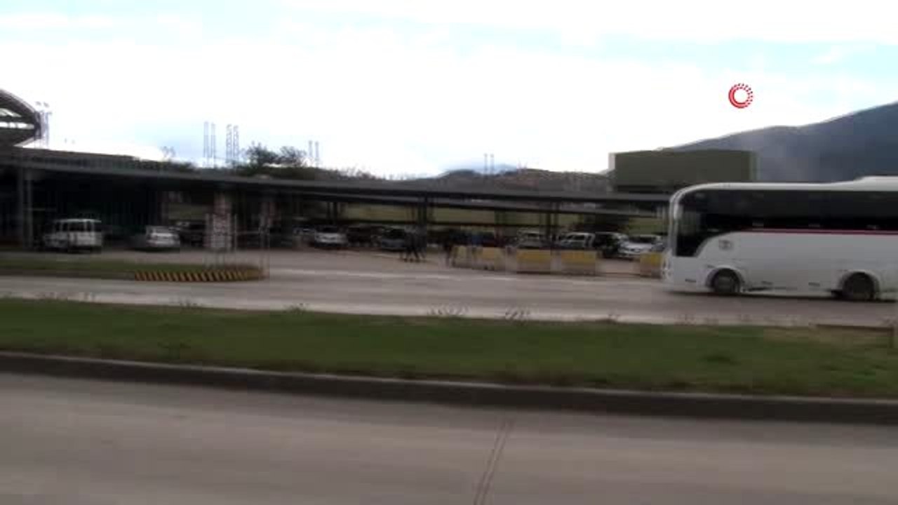4 bin işçi "korona virüse" karşı termal kamerayla kontrol edilerek fabrikaya alınıyor