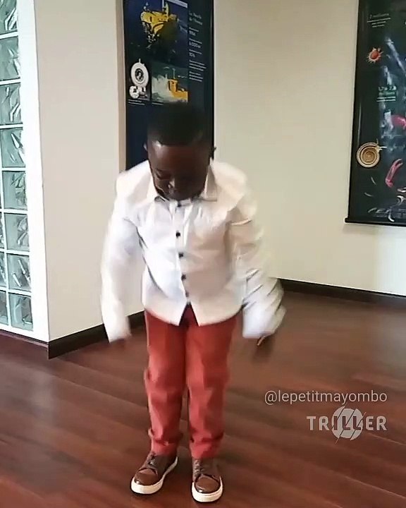 Mes fanatiques, voici une petite performance de danse sur le son KPALANGA de @mreazi