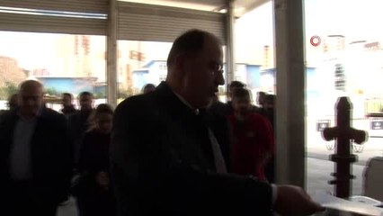 Başkan Çalık'tan semt pazarında korona virüs bilgilendirmesi