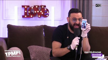 Booder fait une petite blague par téléphone en direct !