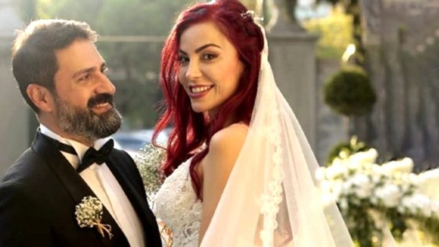 Ünlü sunucu Erhan Çelik ve eşi Özlem Gültekin'in bebeği dünyaya geldi