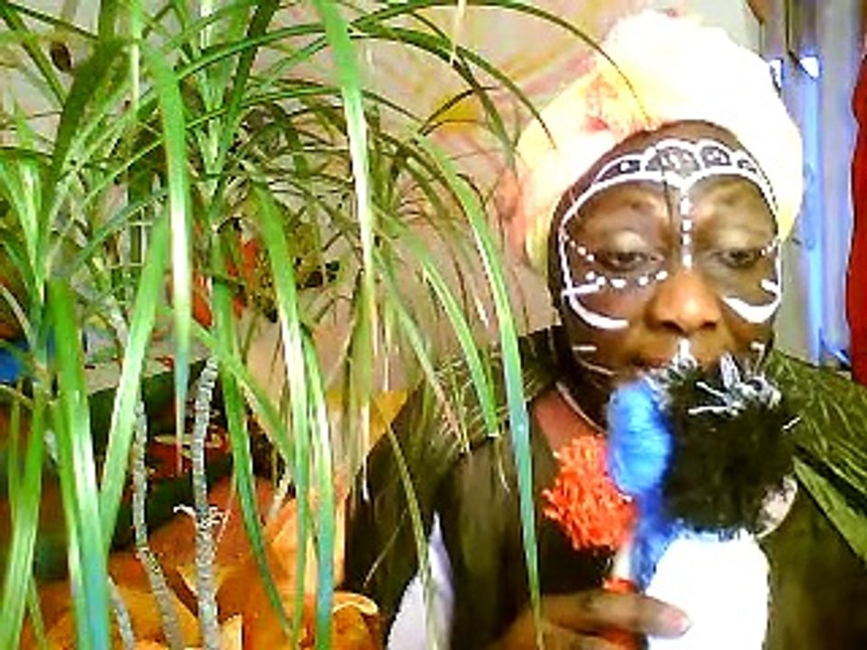 CLARISSE AKOUALA- HABIBAH NATAH -VIDEO NR 18 JE SUIS A L´ IMAGE DE MES ANCETRES-