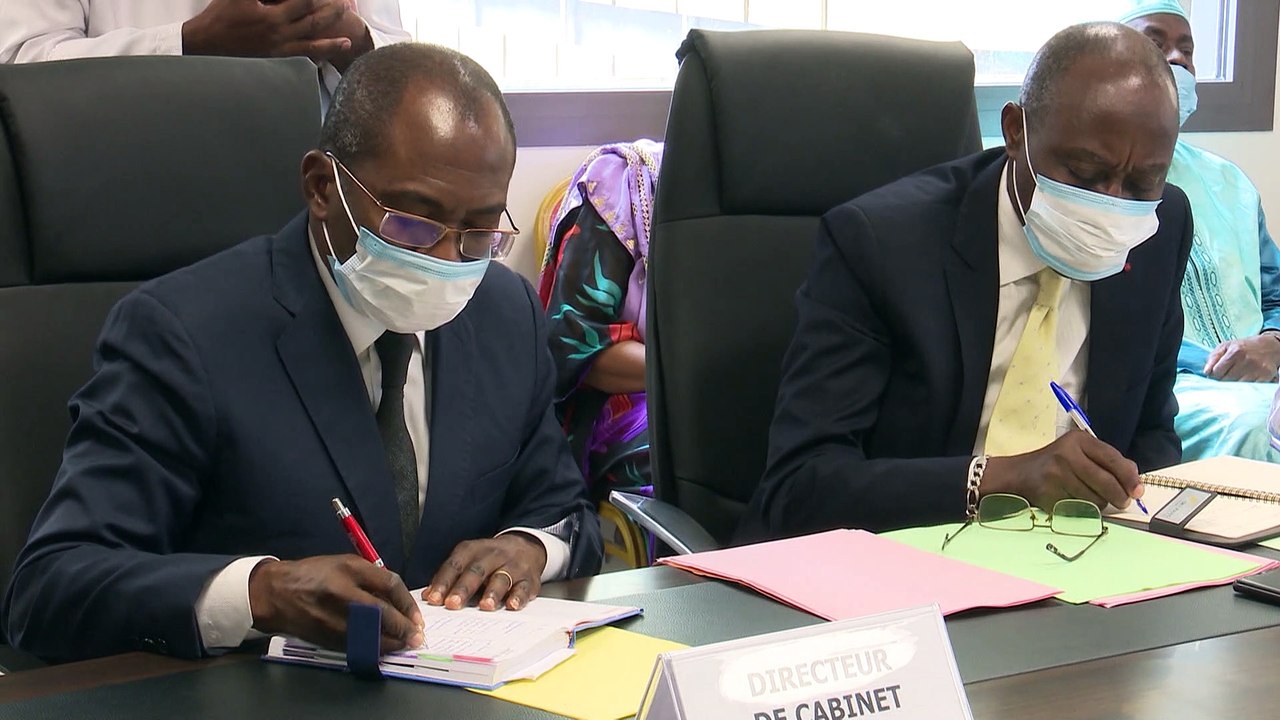 Coronavirus :  Sidiki Diakité, Ministre de la Décentralisation et les religieux contre la pandémie.