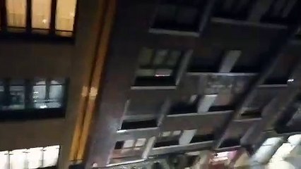 Gritos de "Sí se puede" durante la protesta contra Felipe VI en Gijón