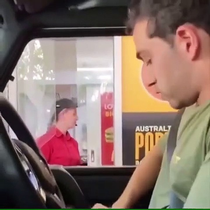 Australiano tenta pagar conta de restaurante com papel higiénico