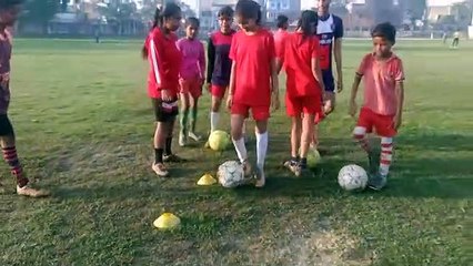 बाराबंकी: कोरोना वायरस को लेकर दहशत लेकिन स्टेडियम में चहल पहल