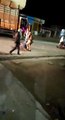 मथुराः चौकी इंचार्ज ने की कैंटर चालक की पिटाई, वीडियो वायरल