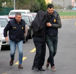 Adana'da vatandaşlara asılsız koronavirüs mesajı gönderen memur tutuklandı