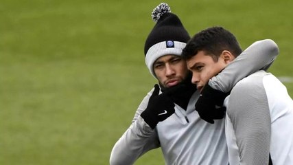 Neymar ve Thiago Silva, koronavirüs sebebiyle Paris'ten ayrıldı