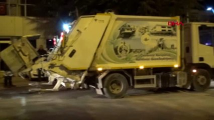 Burdur'daki cadde ve konteynerler dezenfekte edildi